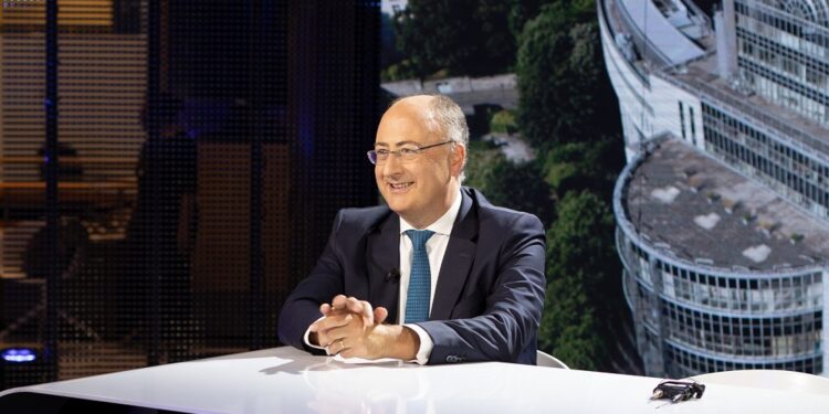 Eurodeputado José Manuel Fernandes repudia bloqueio do orçamento europeu por Hungria e Polónia