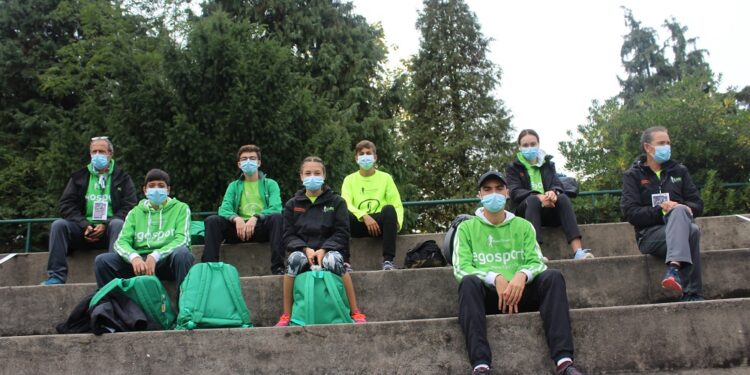 Escola Atletismo Rosa Oliveira em Destaque No Meeting do Porto