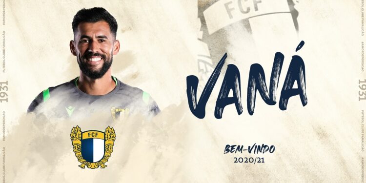Vaná assina pelo FC Famalicão