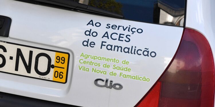 Câmara disponibiliza duas viaturas ao serviço do ACES de Famalicão