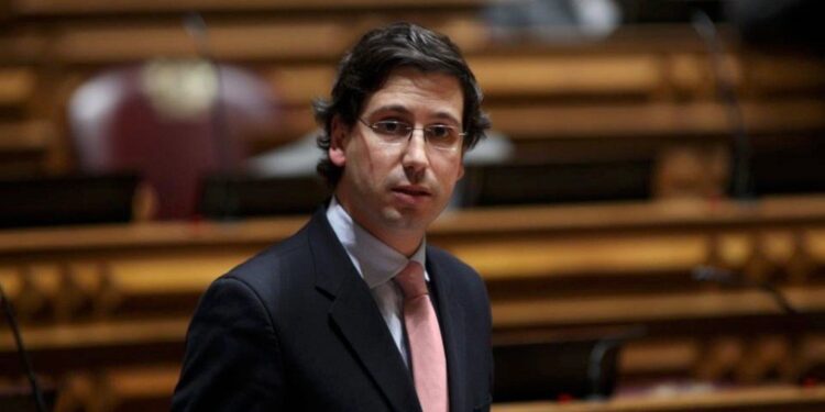 Deputado Nuno Sá assegura investimentos do Governo nas forças e serviços de segurança de Famalicão