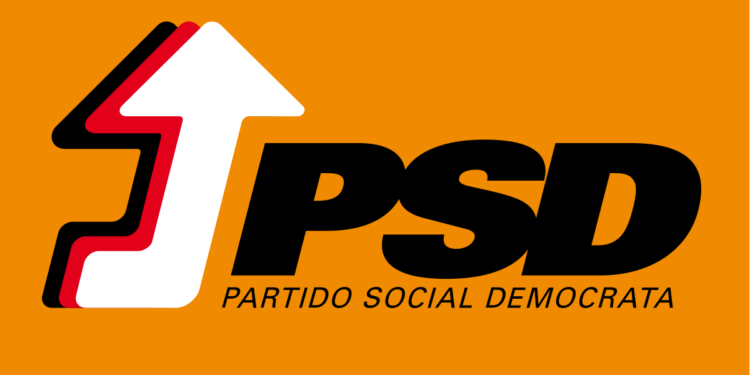 Deputados do PSD visitam escolas do distrito