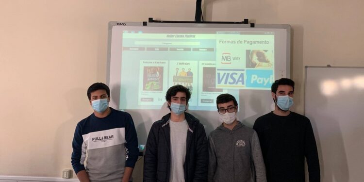 Plataforma de filmes online desenvolvida na Didáxis