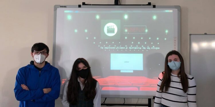 Alunos da Didáxis desenvolvem aplicação de streaming de filmes