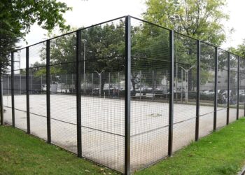 Câmara renova pisos de Basquetebol e Ténis do Parque da Juventude