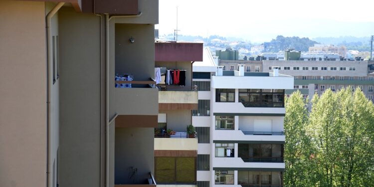 Mais de 50 famílias de Famalicão já receberam apoio extraordinário às rendas