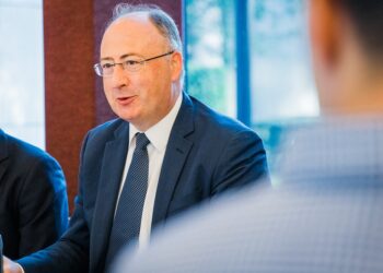 União Europeia aprova programa para gerar emprego e investimento