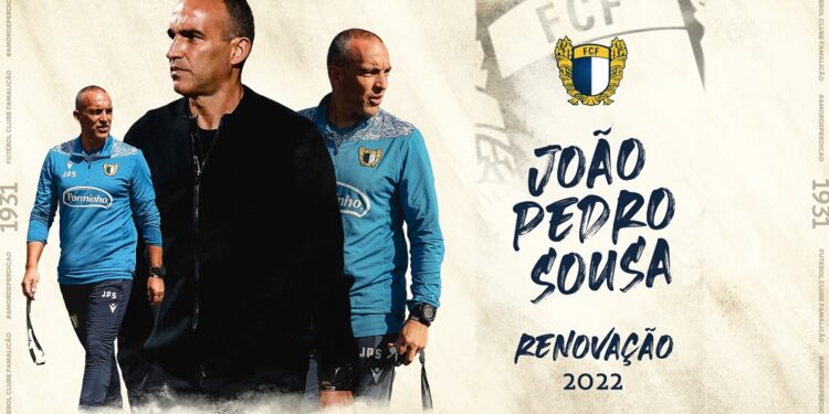 FC Famalicão: João Pedro Sousa renova até 2022