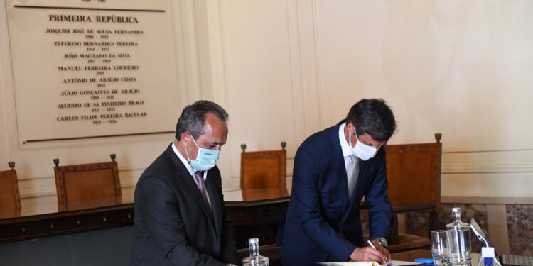 Requalificação das ribeiras de Penouços e Ferreiros desbloqueia variante à EN14 entre Famalicão e Trofa