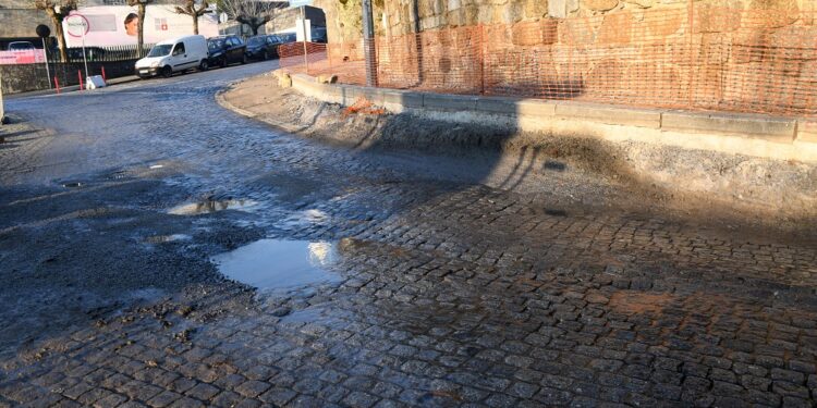 Intervenção urgente vai obrigar ao corte de trânsito na Rotunda Parque 1.º de Maio