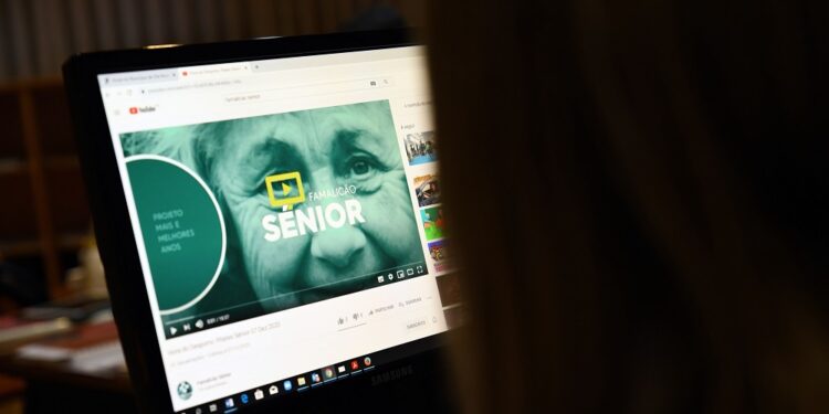 Hora do Conhecimento arranca amanhã no canal Famalicão Sénior