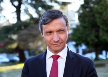 Paulo Cunha pede à Administração Central  equilíbrio no apoio aos transportes públicos