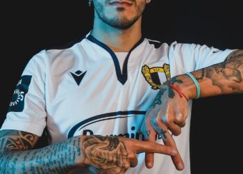 Diogo Figueiras é reforço do FC Famalicão