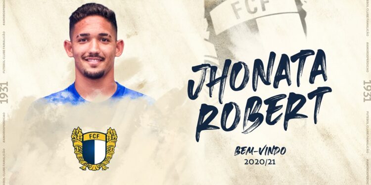 Jhonata Robert assina pelo FC Famalicão