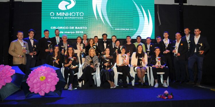 “O Minhoto”- Troféus Desportivos – COVID 19 origina novo modelo de entrega