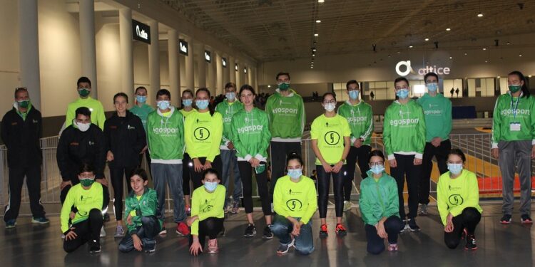 Atletas da EARO com bons Resultados no Torneio Ano Novo na Pista Coberta em Braga