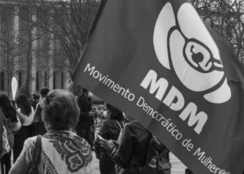 Movimento Democrático de Mulheres assinala o dia da Mulher no Porto