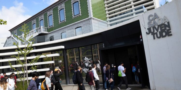 Famalicão adere à Rede Nacional de Municípios Amigos da Juventude