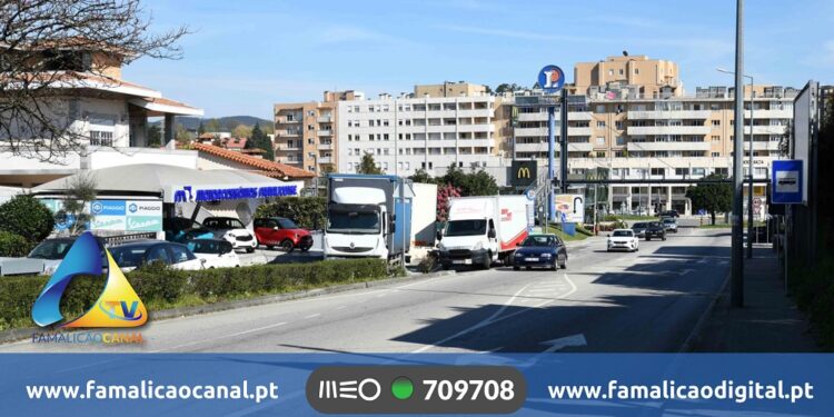 FINALMENTE HÁ OBRA NA AV. 9 JULHO EM FAMALICÃO