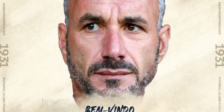 Novo treinador no FC Famalicão