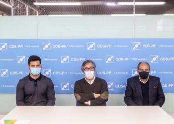 Ricardo Mendes reconduzido em equipa renovada