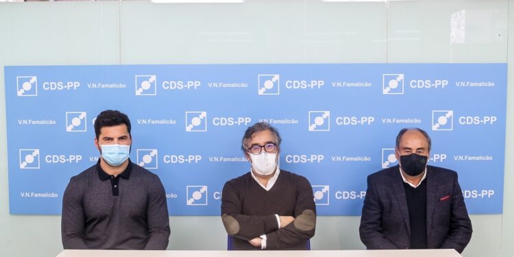 Ricardo Mendes reconduzido em equipa renovada