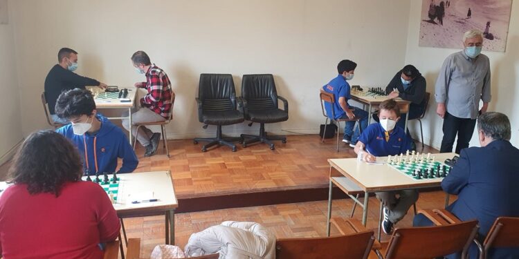 Fim de Semana xadrezistico de volta aos tabuleiros