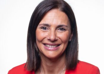 Deputados do PS recomendam monitorização da resposta económica e social.