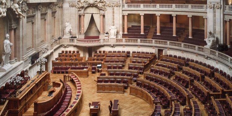 Parlamento aprova critérios para mais Freguesias