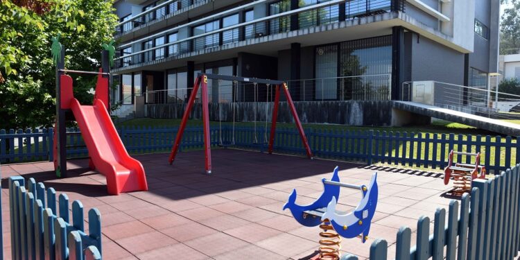 Crianças de Mogege ganham novo parque infantil