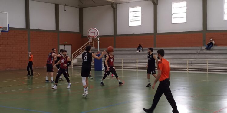 Vitória eficaz ao Fama