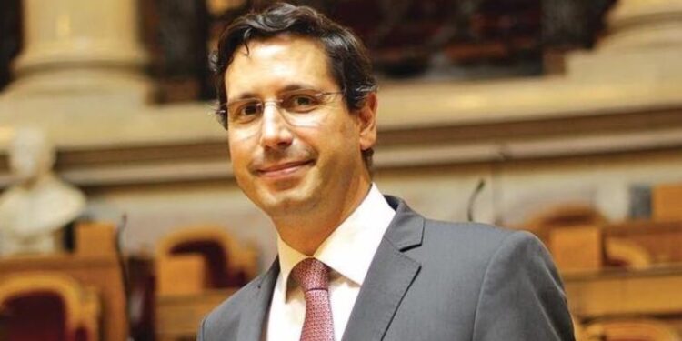 Deputado Nuno Sá na comissão eventual de revisão constitucional