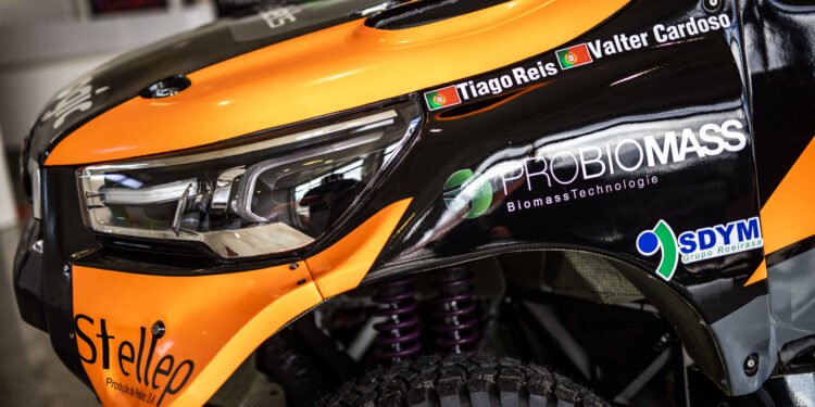 Tiago Reis na Baja TT Montes Alentejanos com Toyota Hilux v8 Overdrive