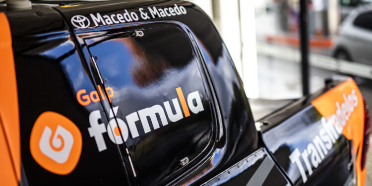 Tiago Reis na Baja TT Montes Alentejanos com Toyota Hilux v8 Overdrive