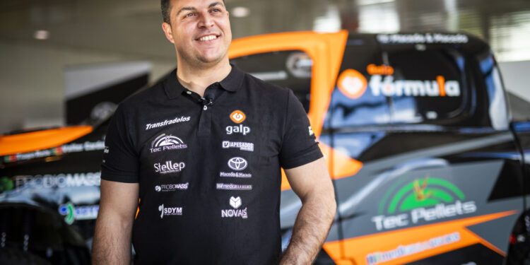 Tiago Reis na Baja TT Montes Alentejanos com Toyota Hilux v8 Overdrive