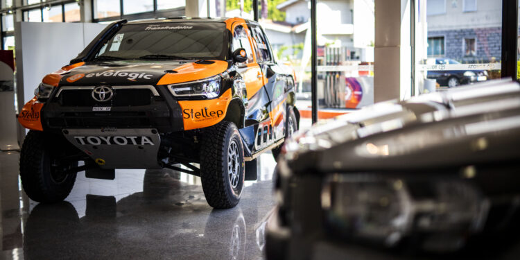 Tiago Reis na Baja TT Montes Alentejanos com Toyota Hilux v8 Overdrive
