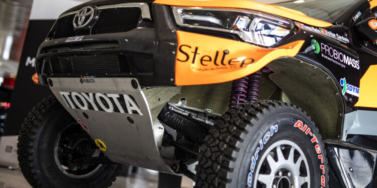 Tiago Reis na Baja TT Montes Alentejanos com Toyota Hilux v8 Overdrive