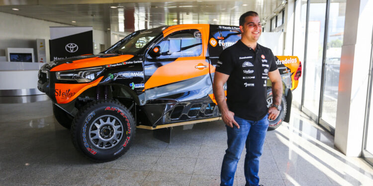 Tiago Reis na Baja TT Montes Alentejanos com Toyota Hilux v8 Overdrive