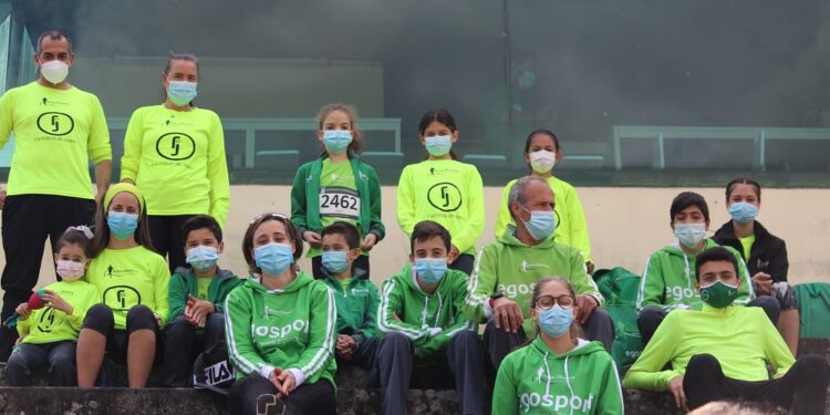 Atletas da EARO conquistaram sete medalhas e um recorde Regional