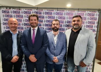 Miguel Cruz Chega! à Vila de Ribeirão