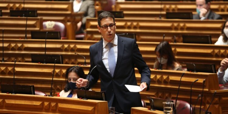 Deputado Nuno Sá reclama investimento para a Casa Abrigo das Lameiras