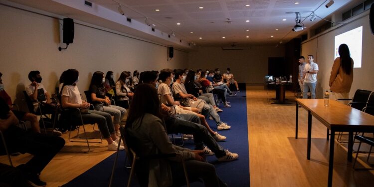 Didáxis – Apresentação do seminário “As culturas de Ensino e Aprendizagem presentes nas aulas de Educação Física…”