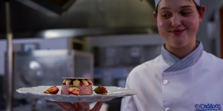Carlos Fernandes e Carolina Carneiro participaram no «CHEF IN FAMALICÃO»