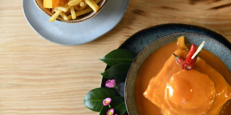 Dias à Mesa aguçam os paladares com a tradicional francesinha