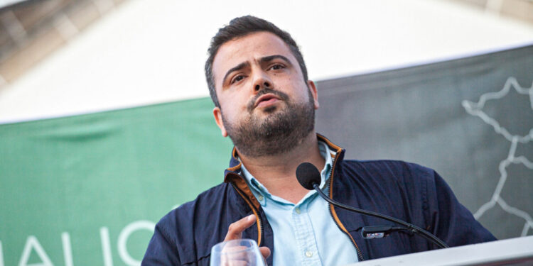 Eduardo Oliveira sugere Movimento Cívico