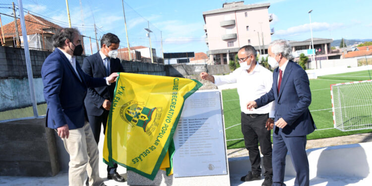 CRP de Delães revigorado inaugura relvado sintético e iluminação LED