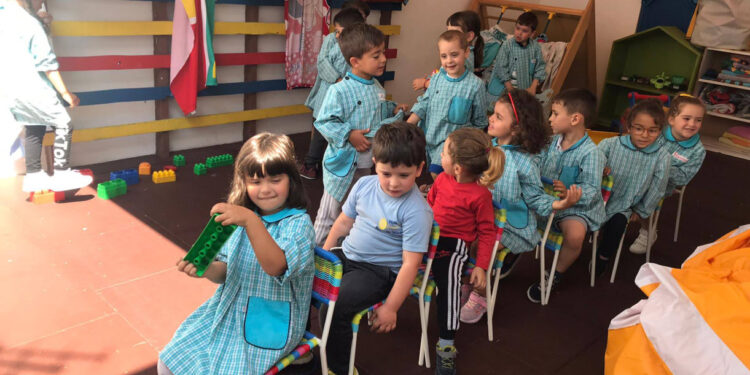 Parque de diversões na Escola EB/JI de Lousado