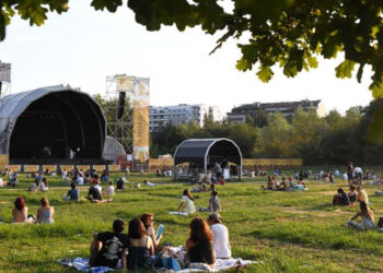 Anima-Te recebe cantor Toy