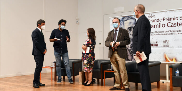 Bruno Vieira Amaral recebe o Grande Prémio Camilo Castelo Branco