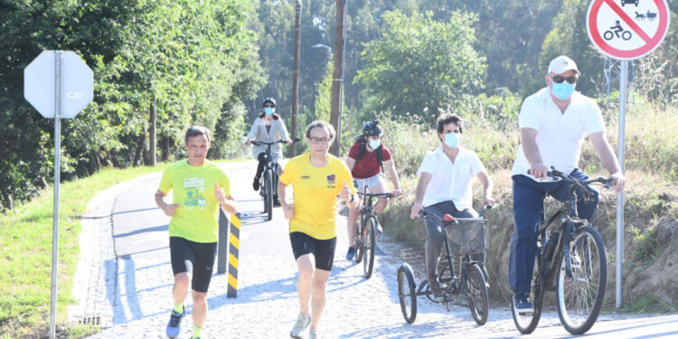 Famalicenses e poveiros já usam Via Ciclo Pedonal